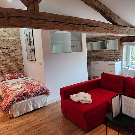 Maison Laurenza La Grande Suite 1760 Saint-Jean-de-Liversay Buitenkant foto
